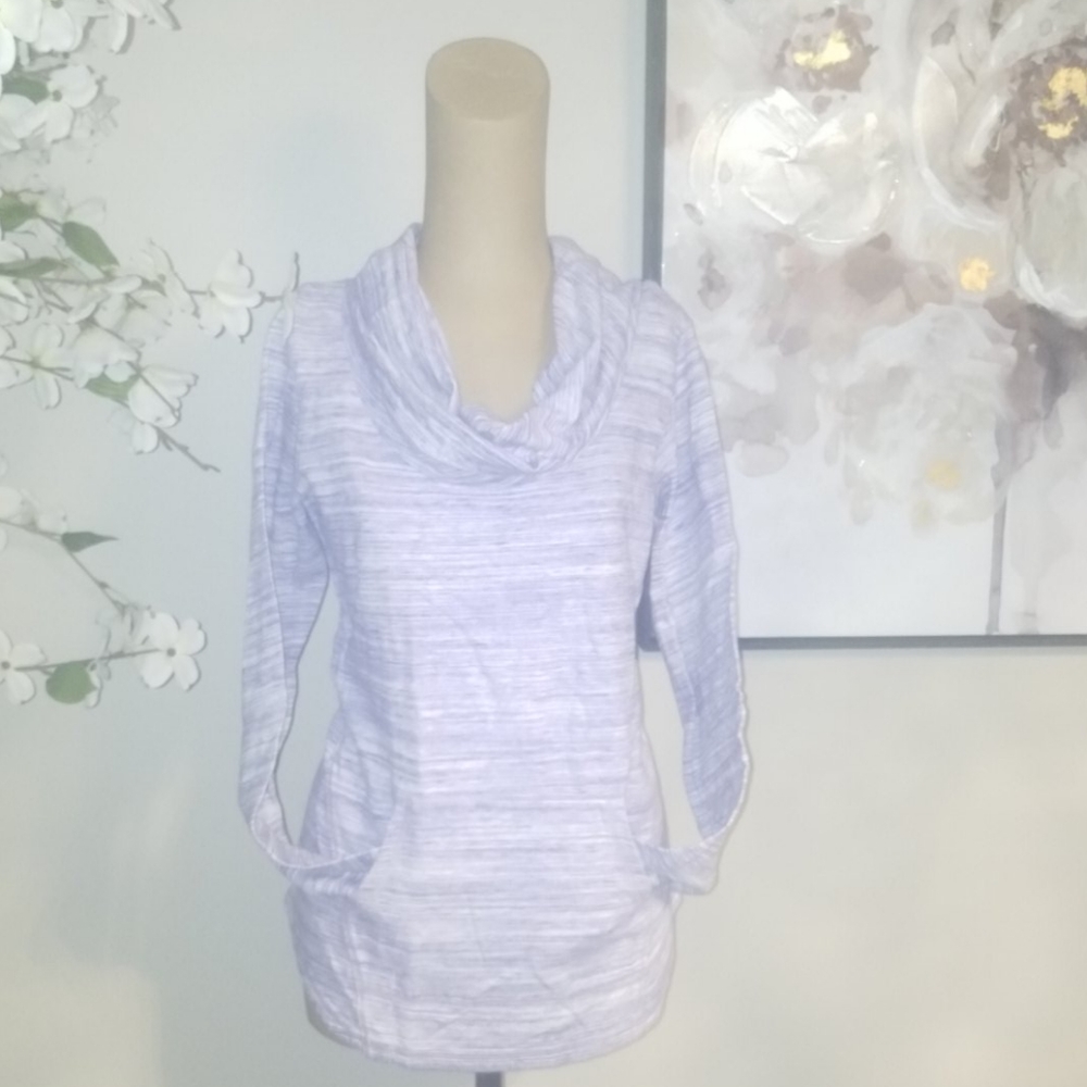 Lucy Athletic Pullover Sweatshirt. Sz M